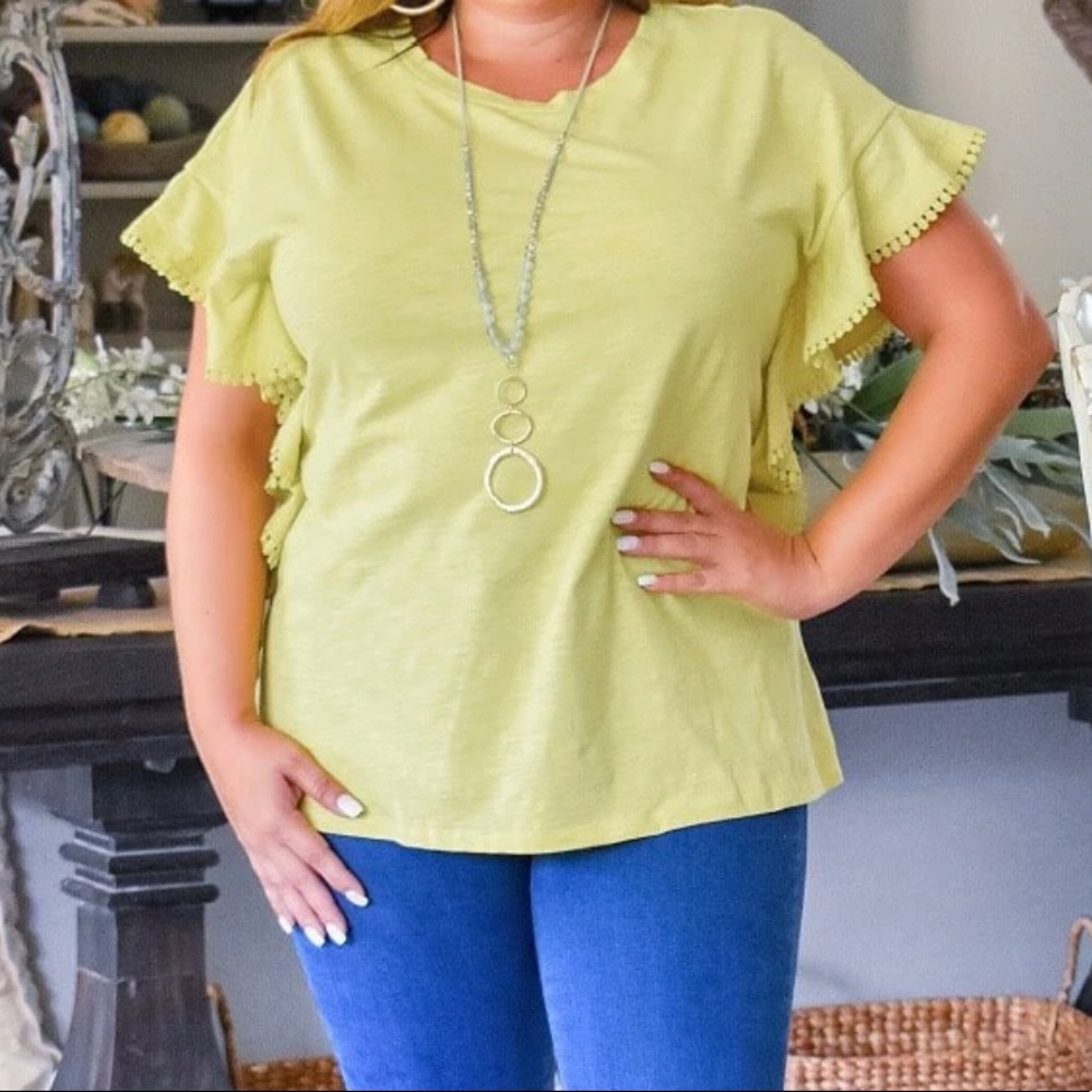 2x yellow blouse from online boutique. Pretty sleeves EUC